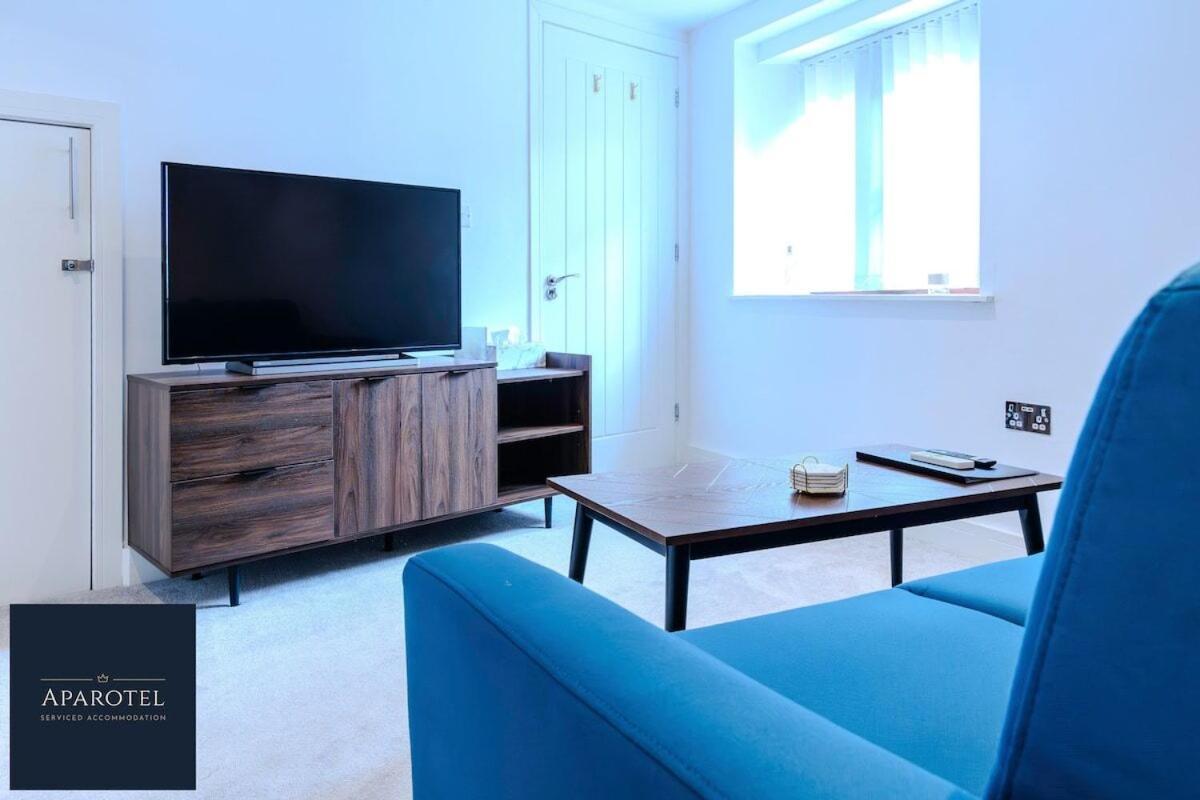 Aparotel Serviced Apartments - Stonehenge, Amesbury Town Centre Quarto foto