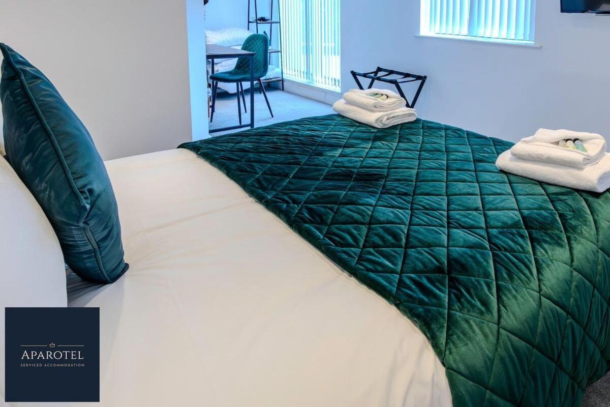 Aparotel Serviced Apartments - Stonehenge, Amesbury Town Centre Quarto foto